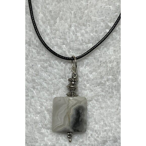 Unbranded Jewelry - Faux White Buffalo Turquoise Necklace Southwestern Tribal Vegan Leather 16inch